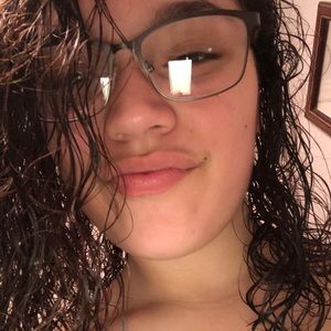 Meet your Posher, Araceli